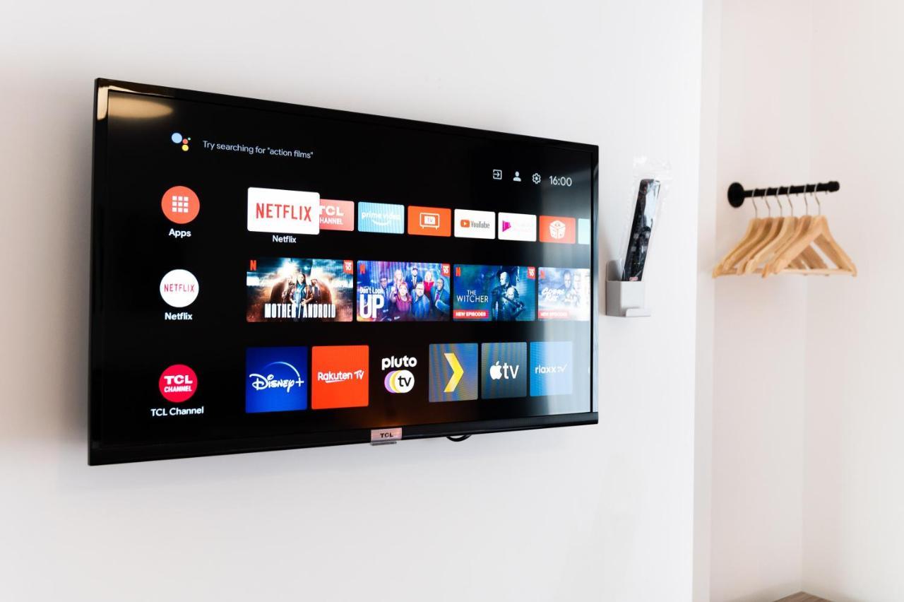 The Glenroy - Tv In Every Bedroom! سوانسي المظهر الخارجي الصورة